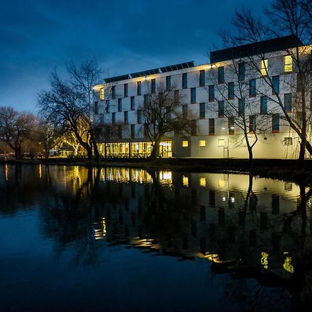 Best Western Plus Lakeside Hotel Székesfehérvár Exterior foto